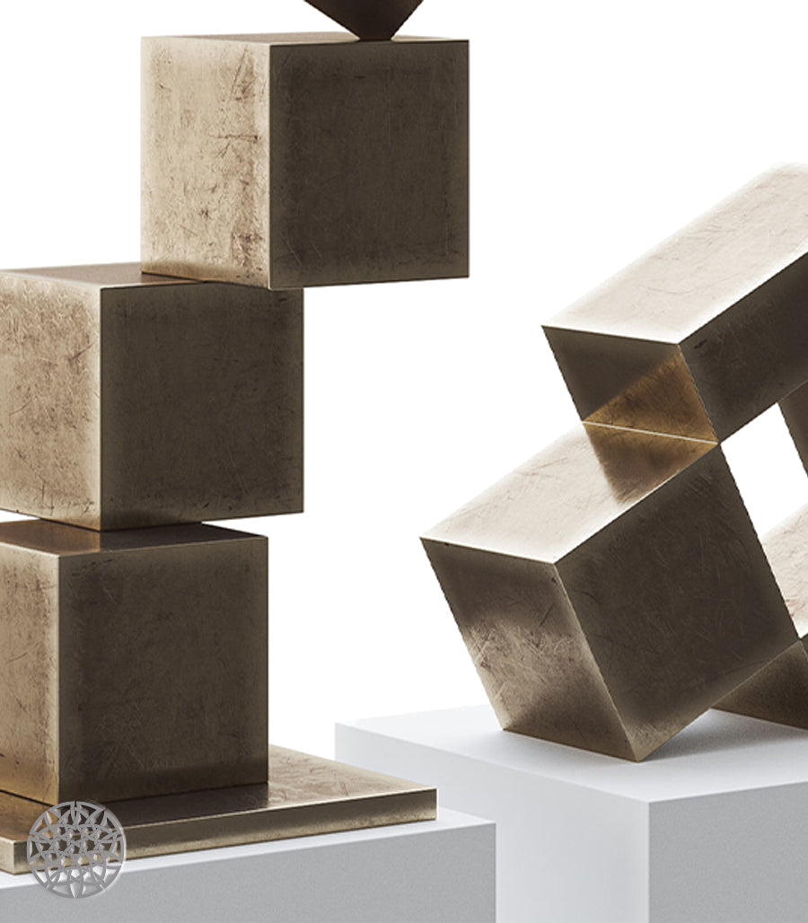 Sculpture Géométrique en Laiton – Élégance et Minimalisme