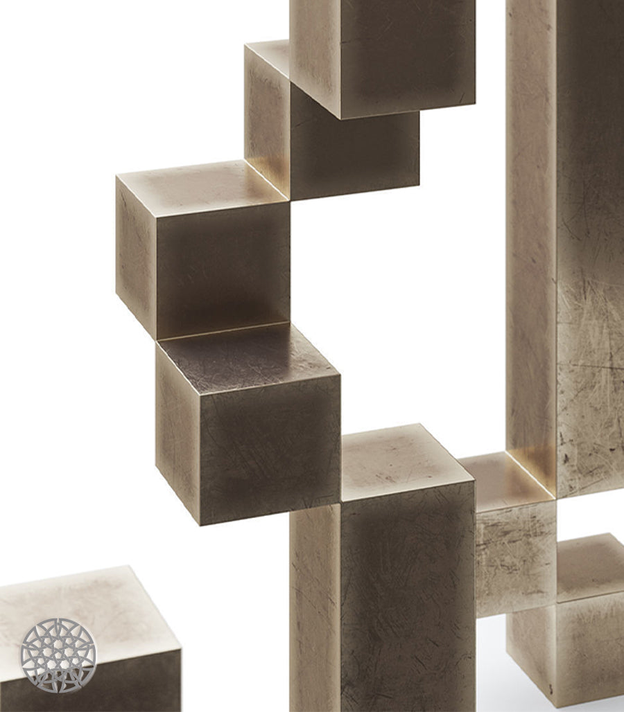 Sculpture Géométrique en Laiton – Harmonie et Équilibre