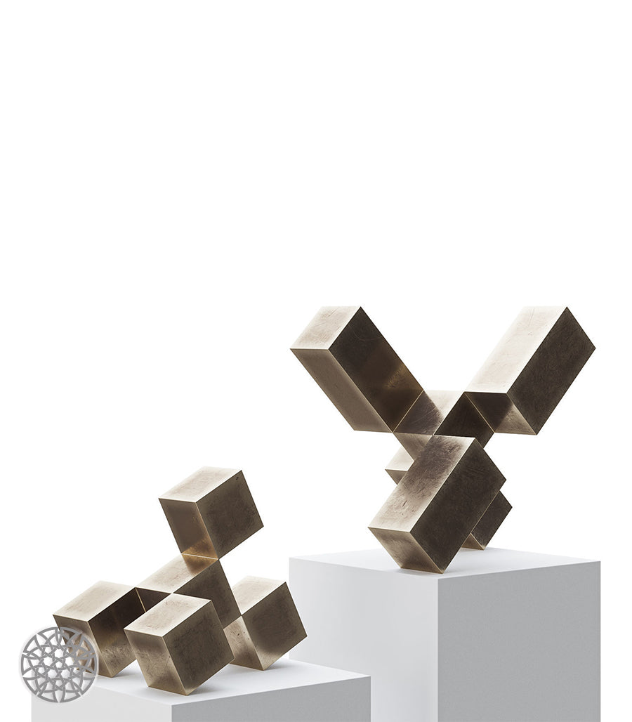 Sculpture Géométrique en Laiton – Art Minimaliste