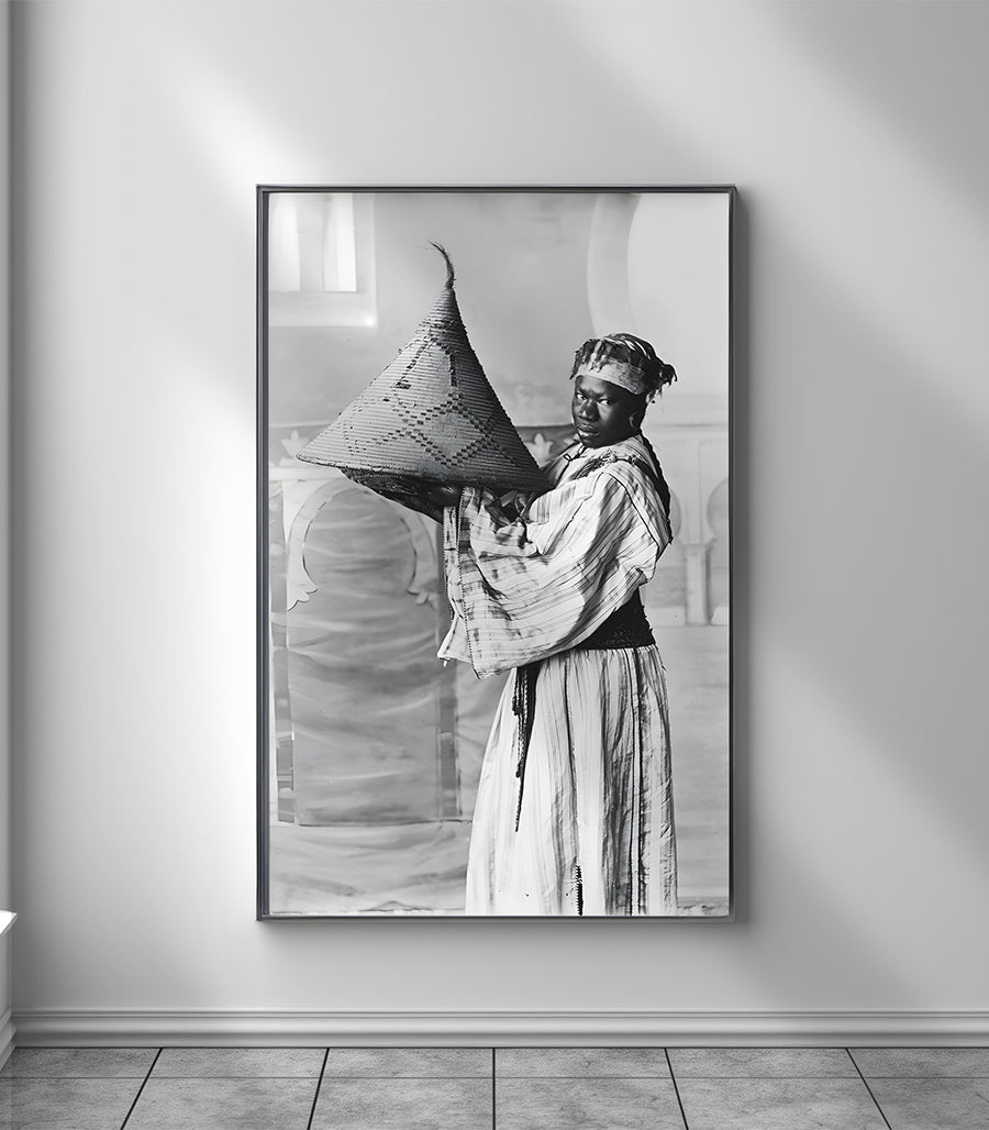 Tableau décoratif 'Équilibre du quotidien - La porteuse du panier'