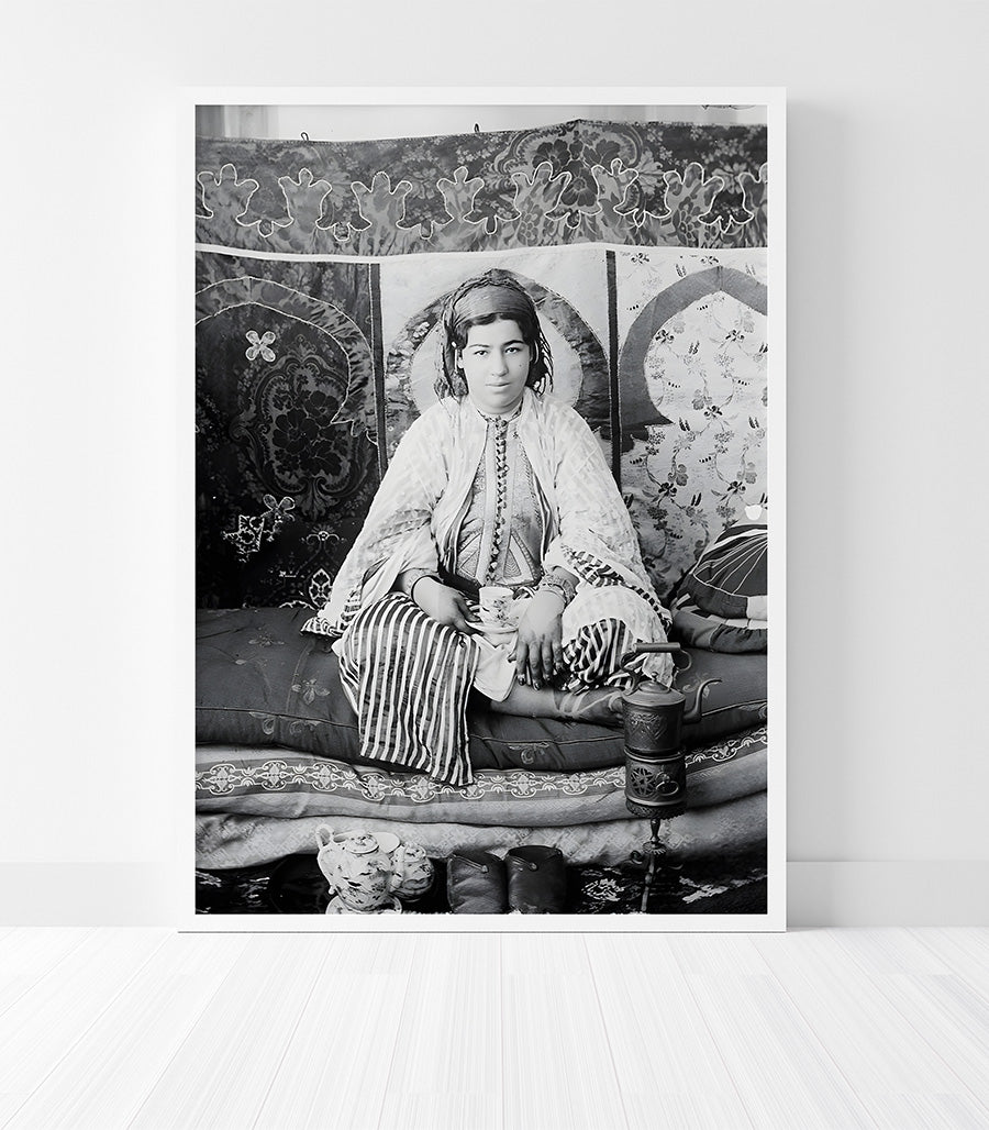 Tableau décoratif &#39;Noble Silence - Portrait d&#39;une Dame Berbère&#39;