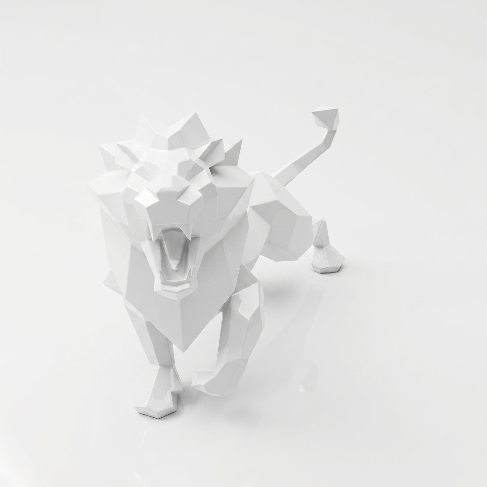 Sculpture Lion Rugissant Facetté