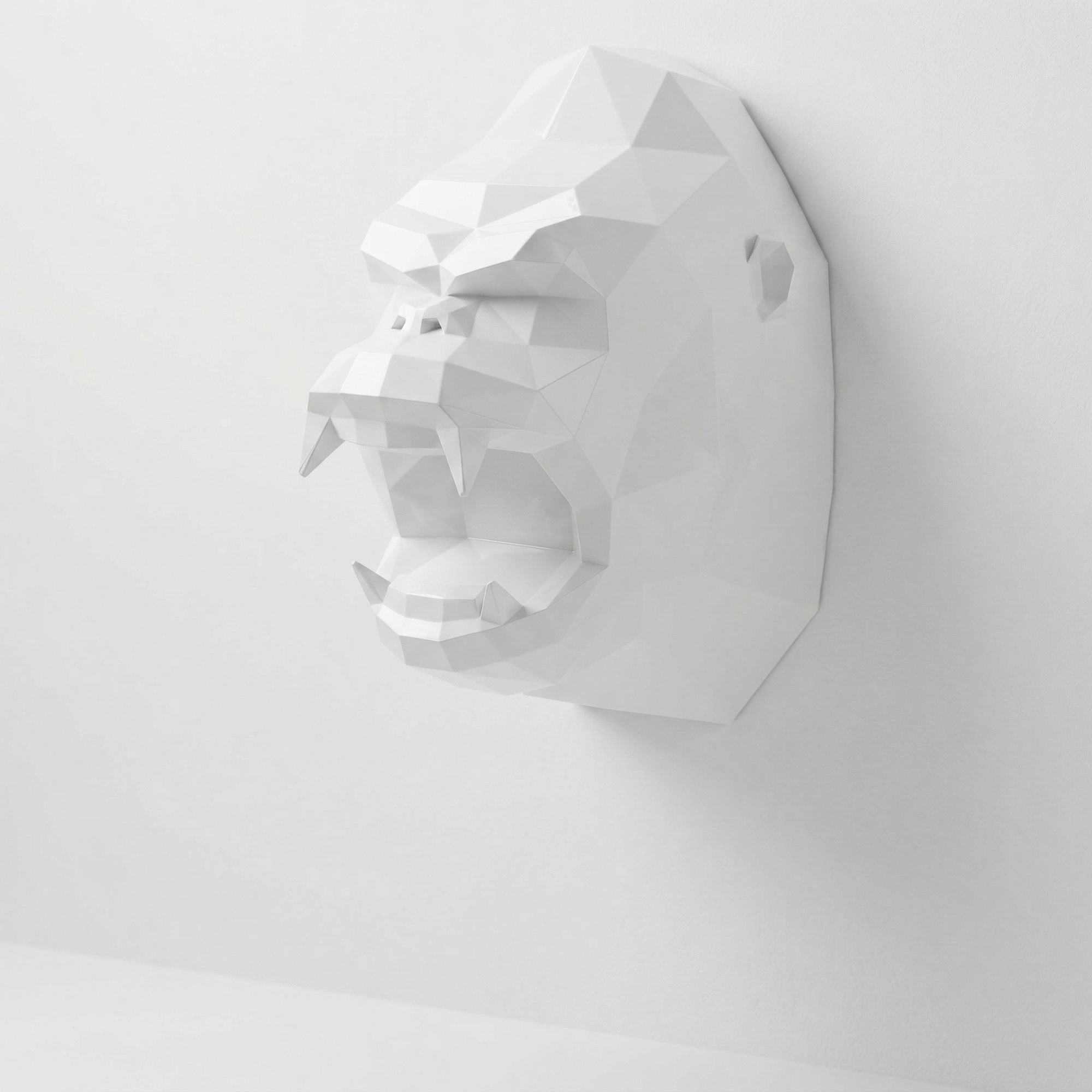 Sculpture Tête de Gorille Design Géométrique En Résine