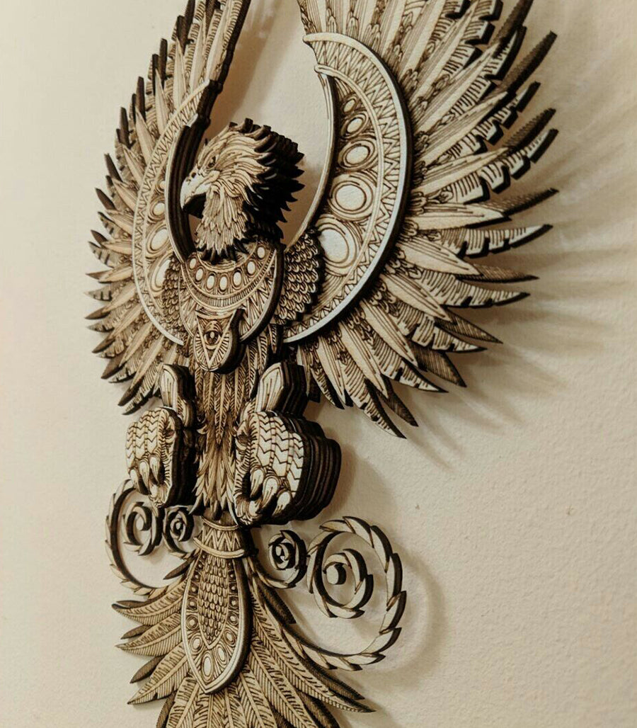 Majesté Aigle en Bois Doré