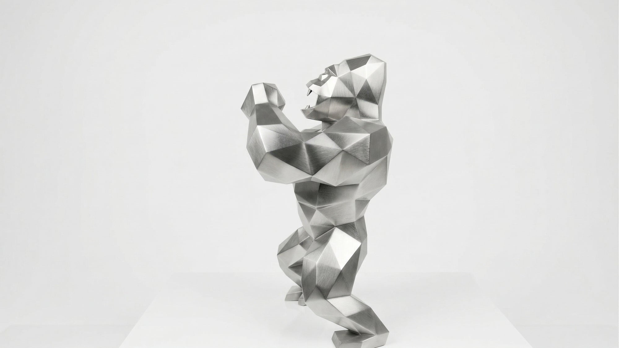 Grande Sculpture King Kong Polygone