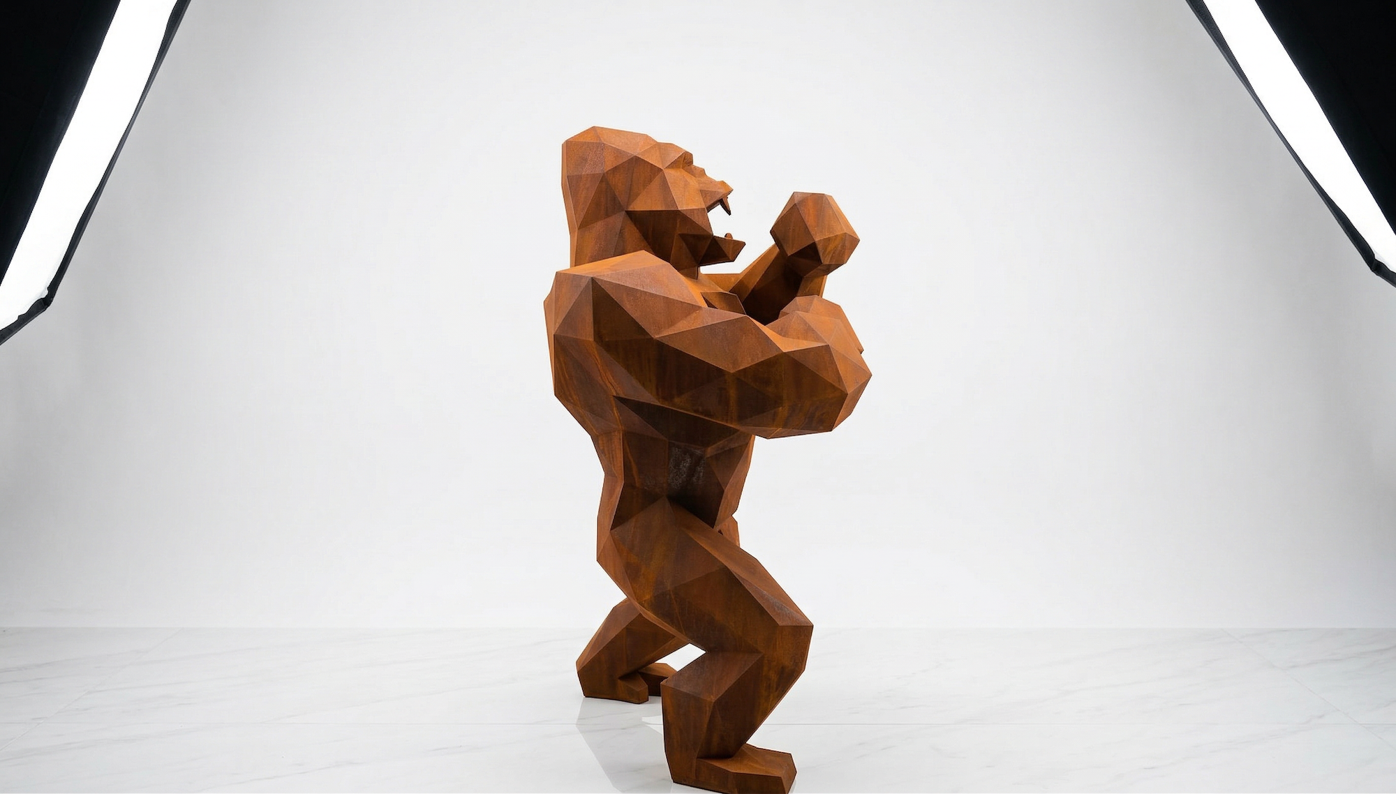 Grande Sculpture King Kong Polygone