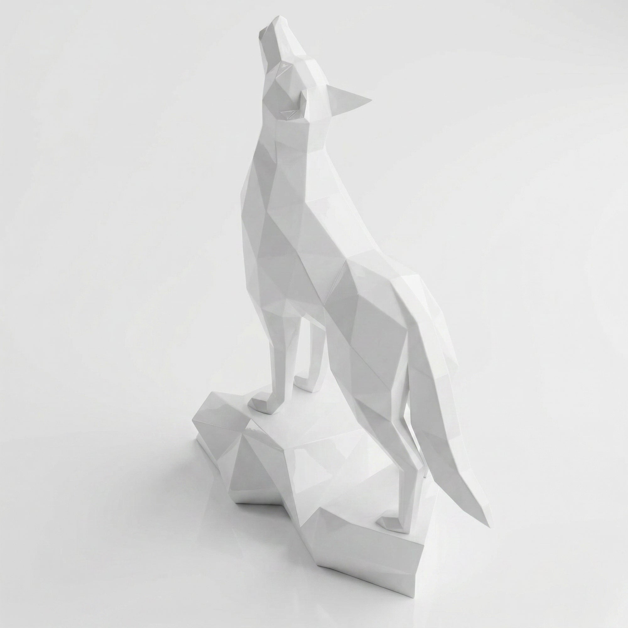 Loup Origami – Grande Sculpture Polygone